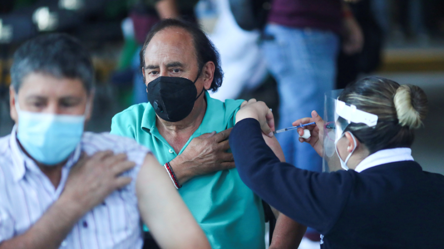 Inicia vacunación contra Covid-19 a personas de 50 a 59 en Reynosa, Matamoros y Altamira 