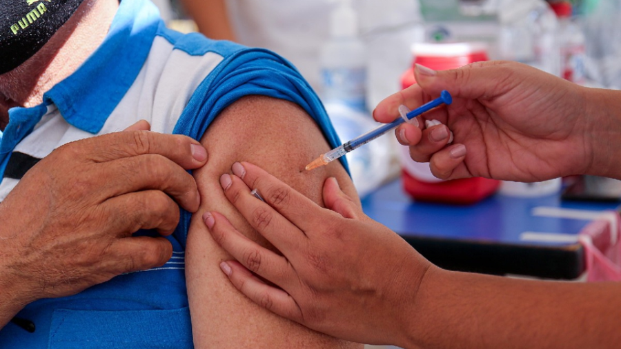 Anuncian fechas de vacunación contra Covid-19 a personas de 50 a 59 en Reynosa, Matamoros y Altamira