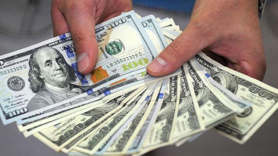 Dólar inicia en 17.75 pesos a la venta en casas de cambio 