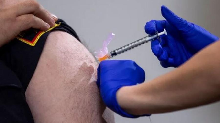 Pese a vacunas, OMS prevé meses difíciles por pandemia 