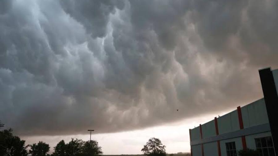 Texas y otros 2 Estados son afectados por tormentas y tornados; hay 14 muertos 